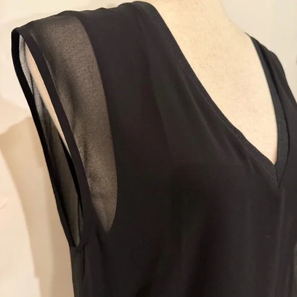 ZARA Black V-Neck Sleeveless Chiffon-Layer Camisole - Picture 2 of 7